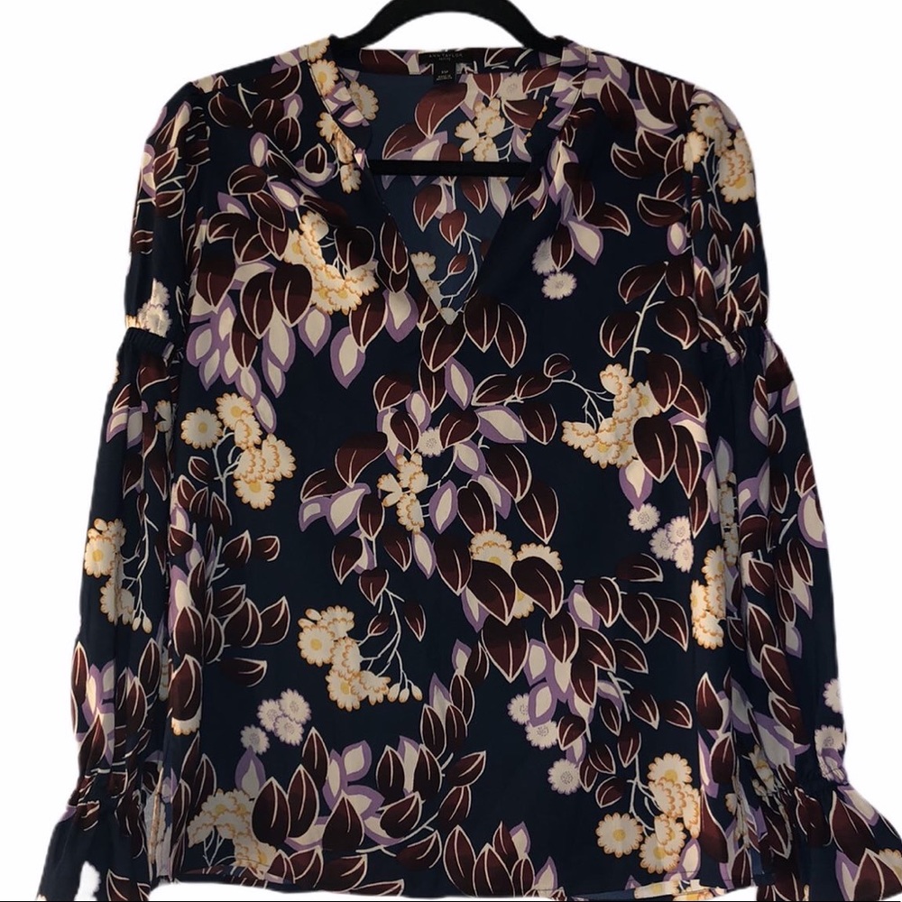 Ann Taylor Navy Flower Blouse Sz XS